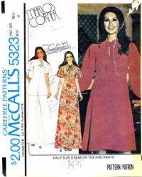 5323 MCCALLS 1976 ZIPPY RAGLAN SHORT - LONG SLEEVE COLLAR DRESS, PANTS PATTERN 22 1/2 45" B; 20 1/2 43"